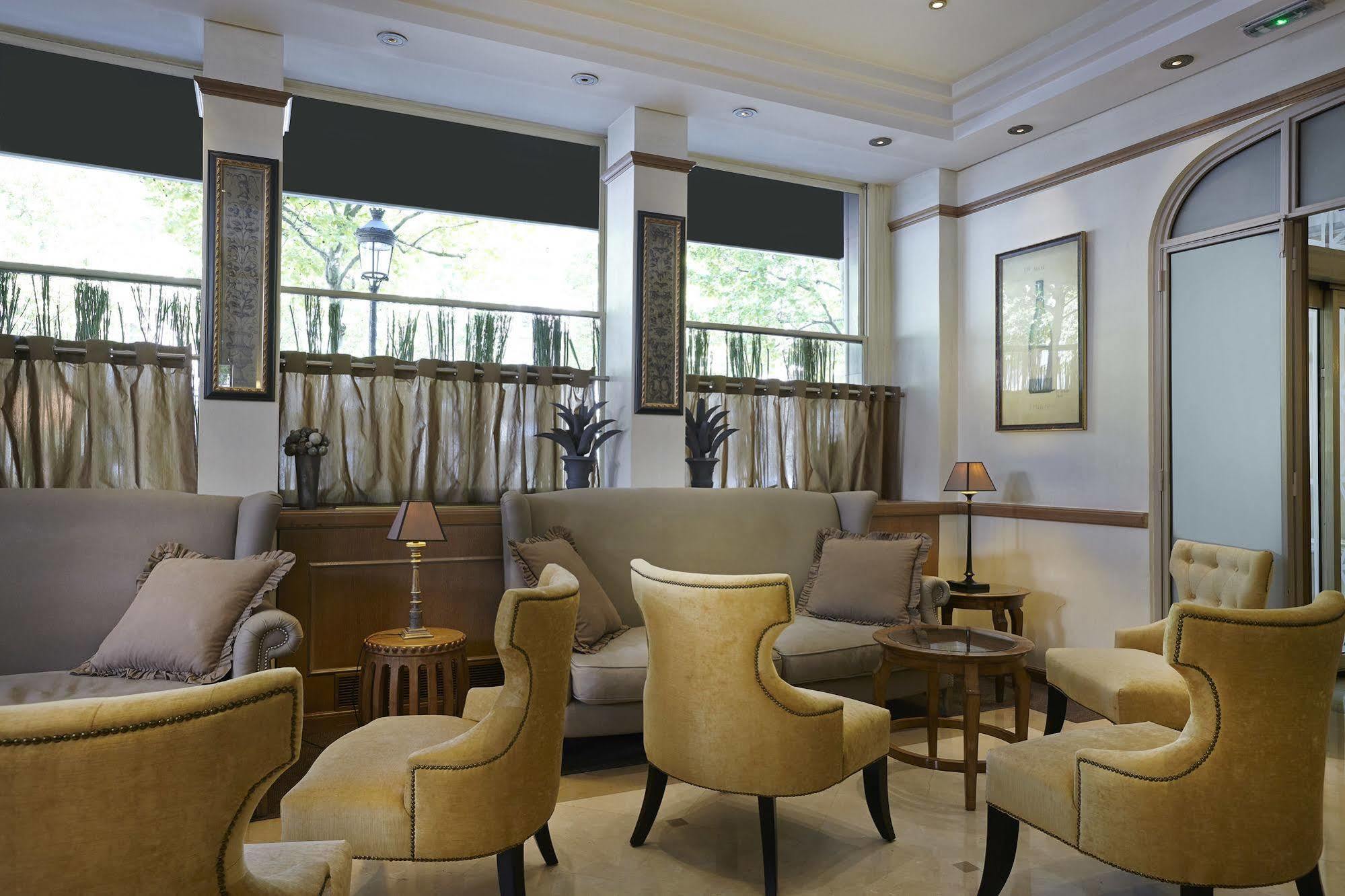 Hotel Royal Champs Elysees Paris
