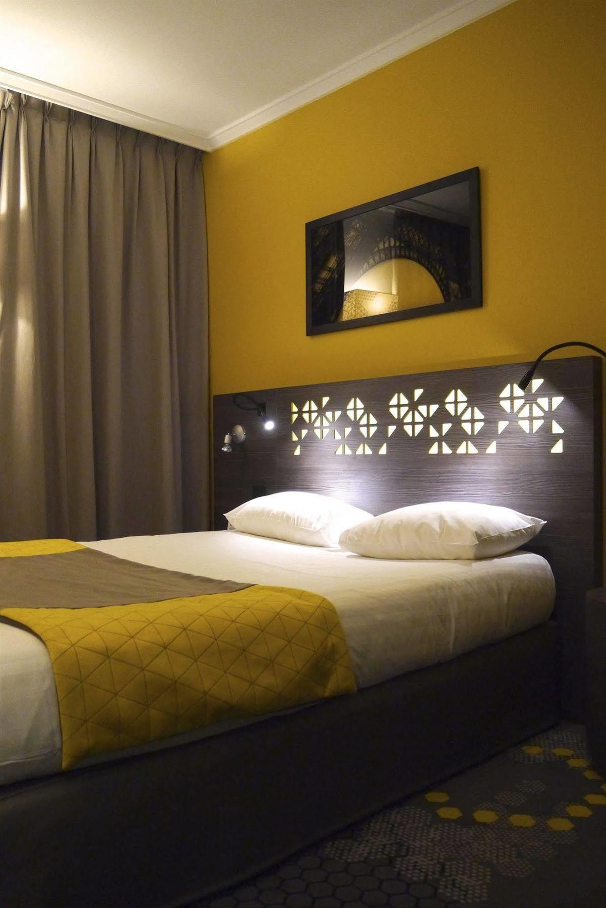 Eiffel Capitol Hotel
