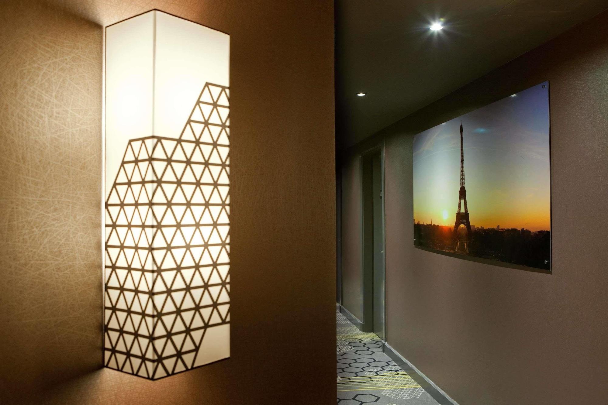 Hotel Eiffel Capitol Paris