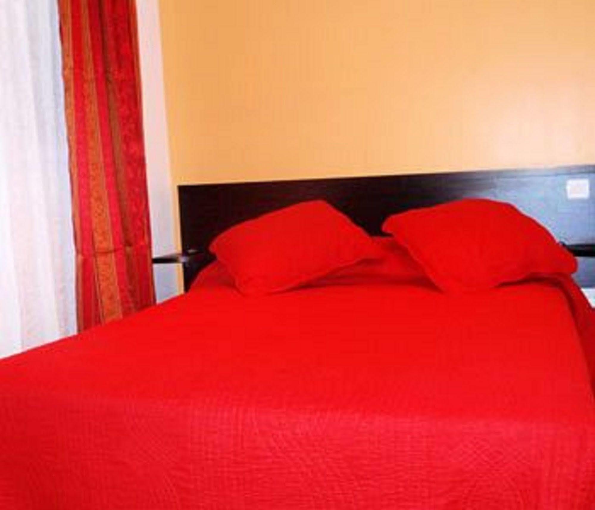 Hotel Luxelthe Paris