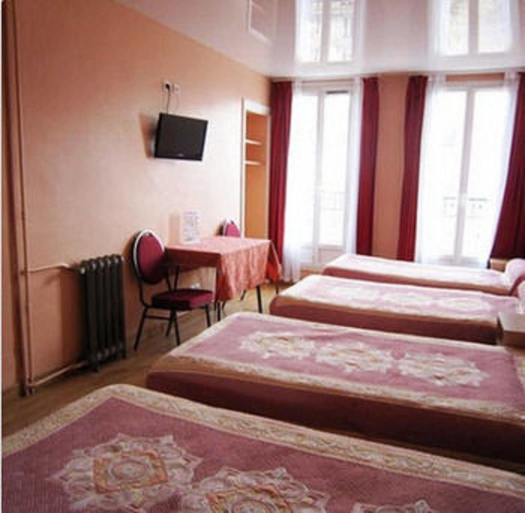 Grand Voltaire Paris