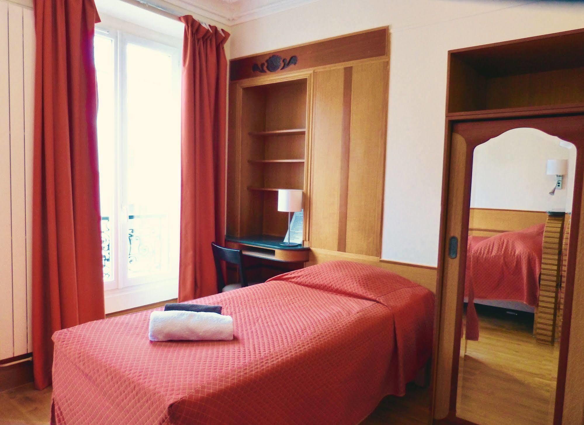 Marignan Hotel *