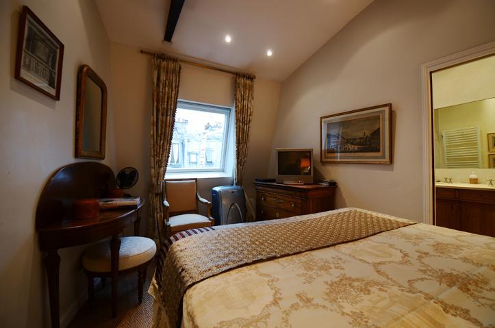 Apartment Harpe Paris