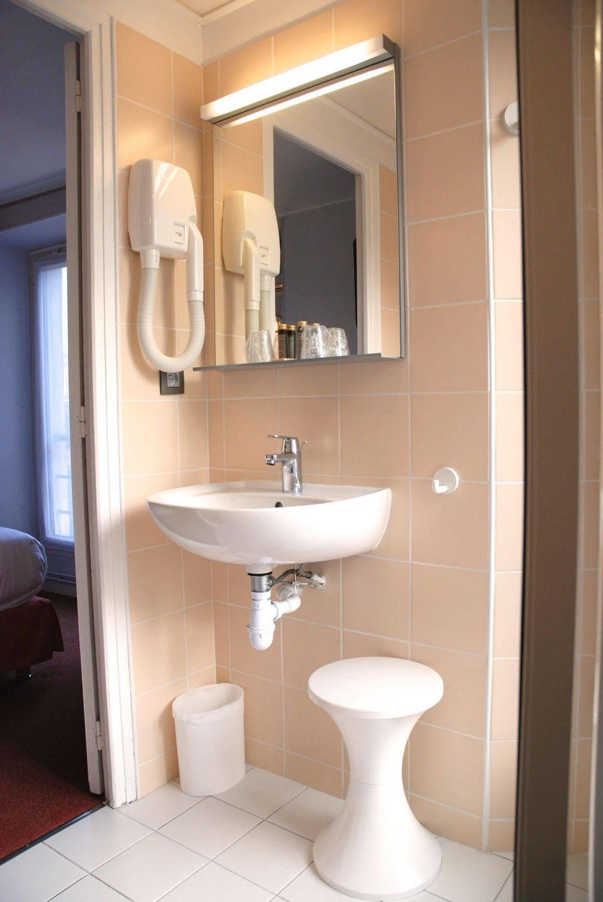 Hotel Des 3 Collèges 3*