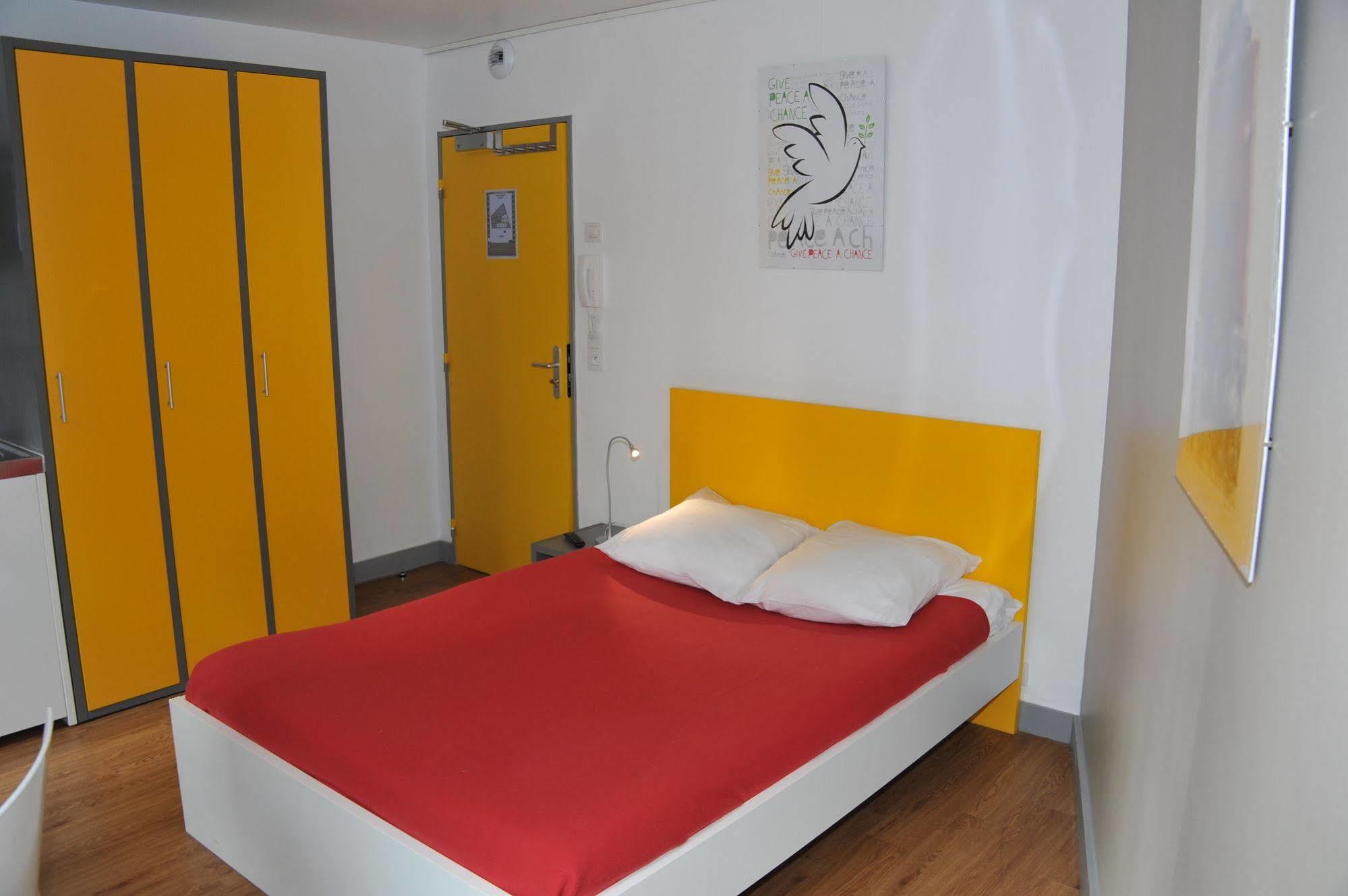 Hotel De La Mare 3*