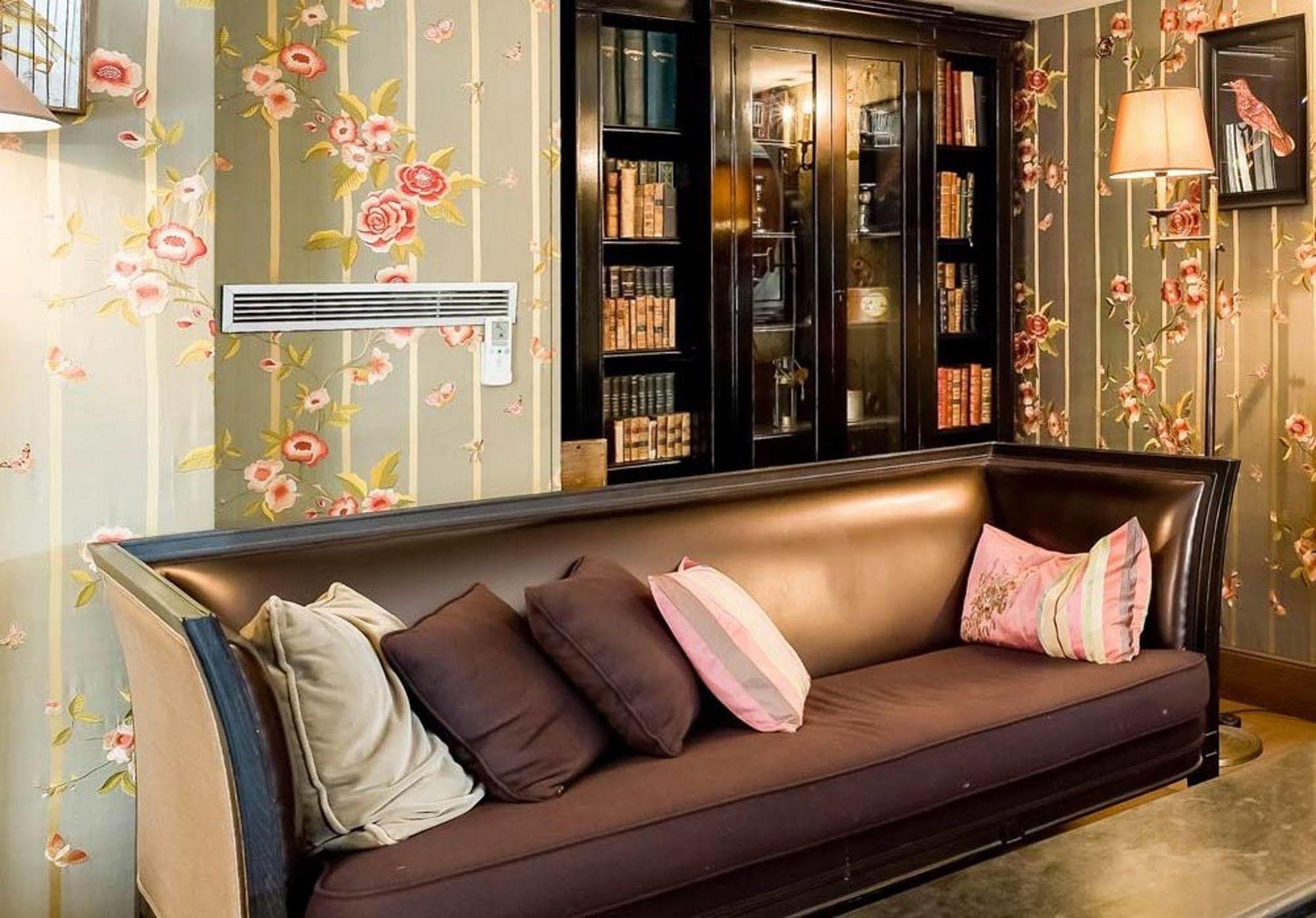 Hotel Du Romancier 4*