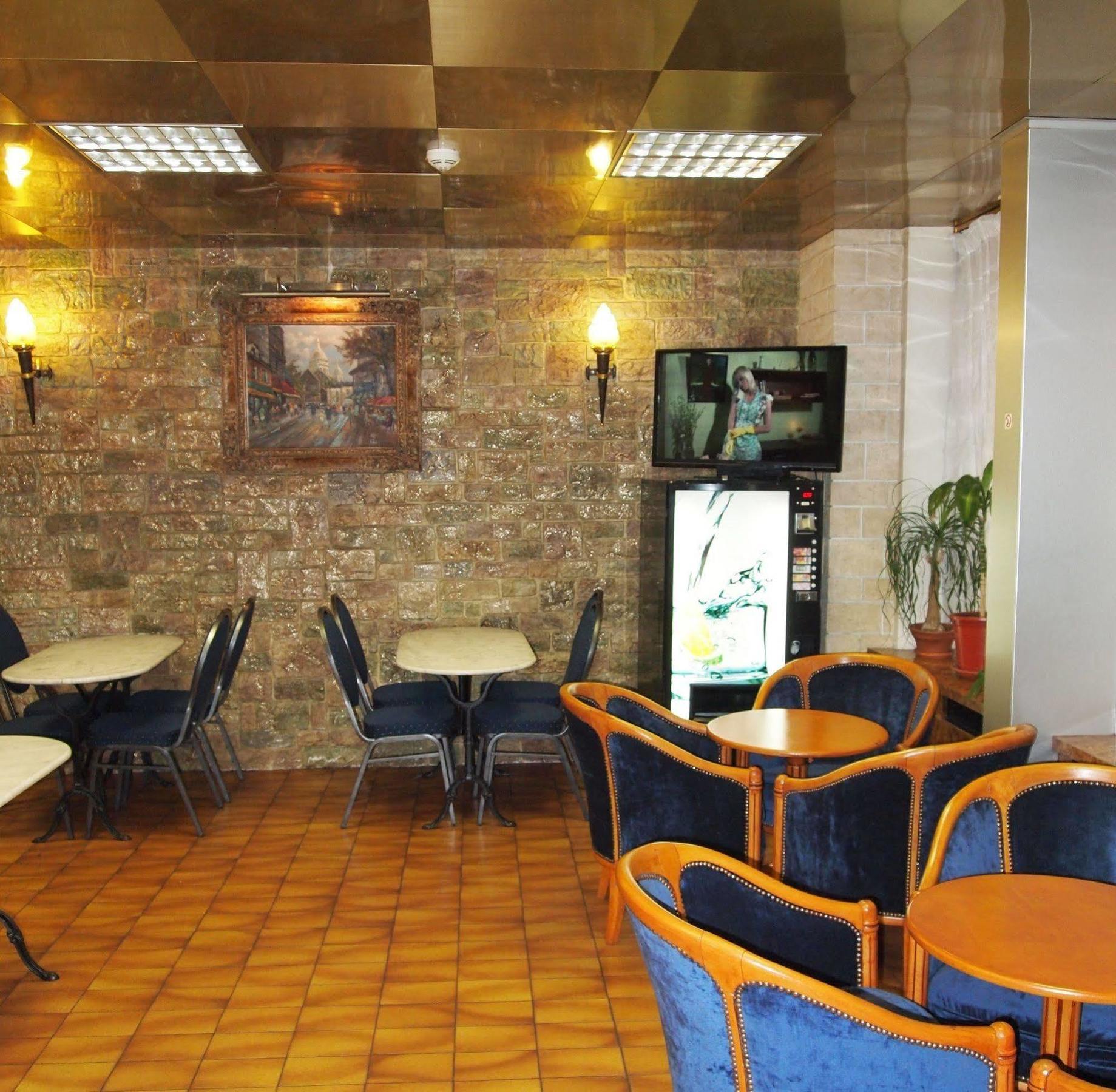 Hotel Fiat Paris