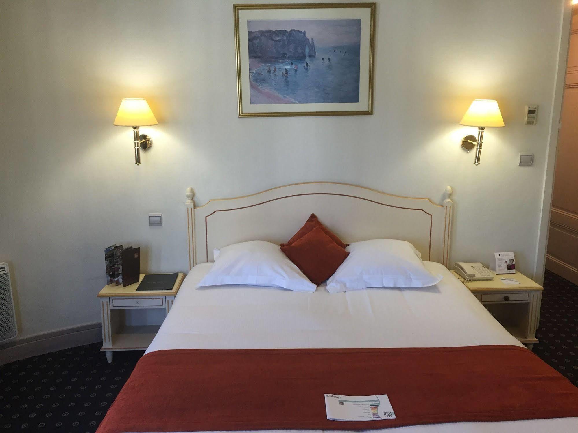 Hotel Rochechouart - Orso