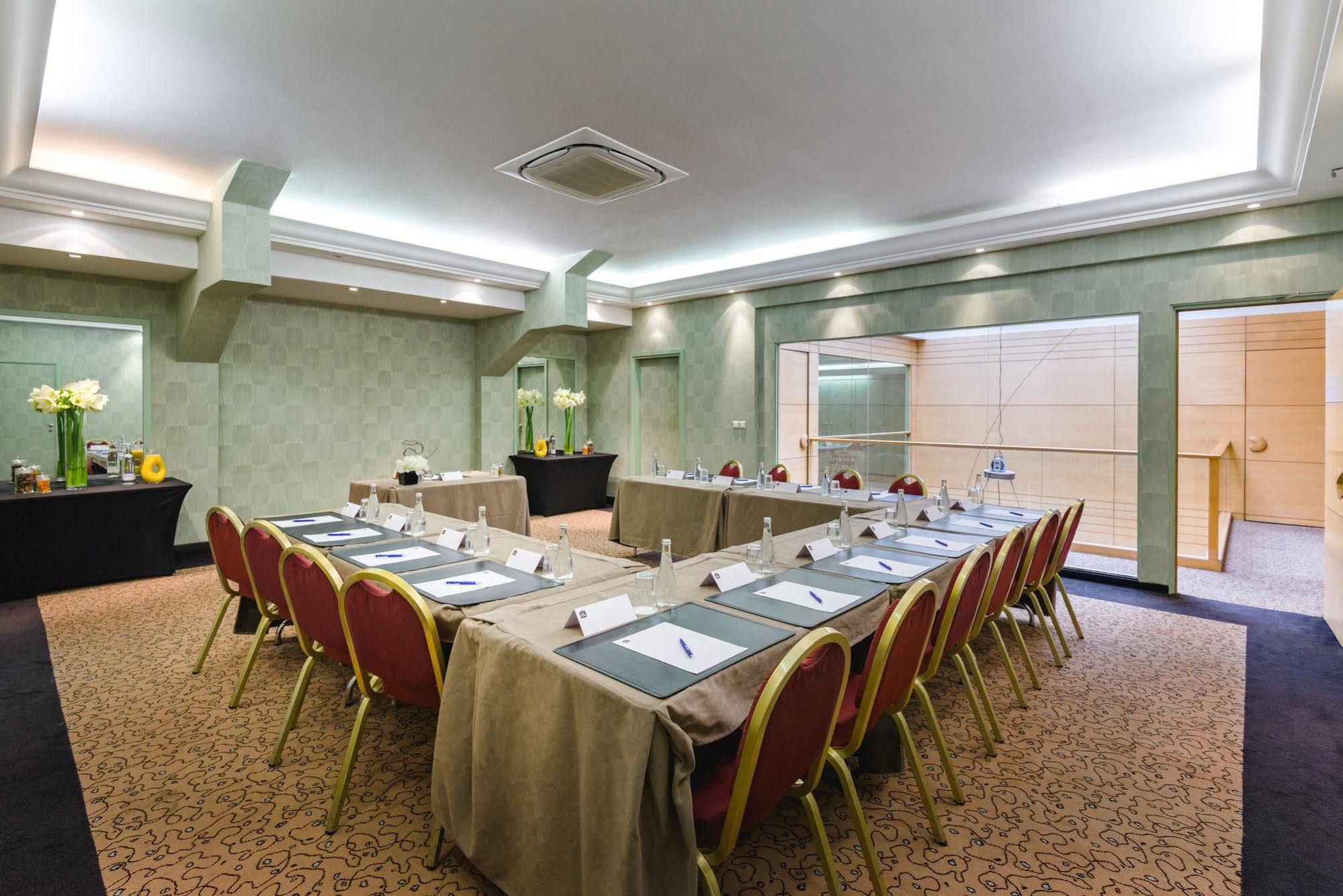 Le Patio Bastille Hotel