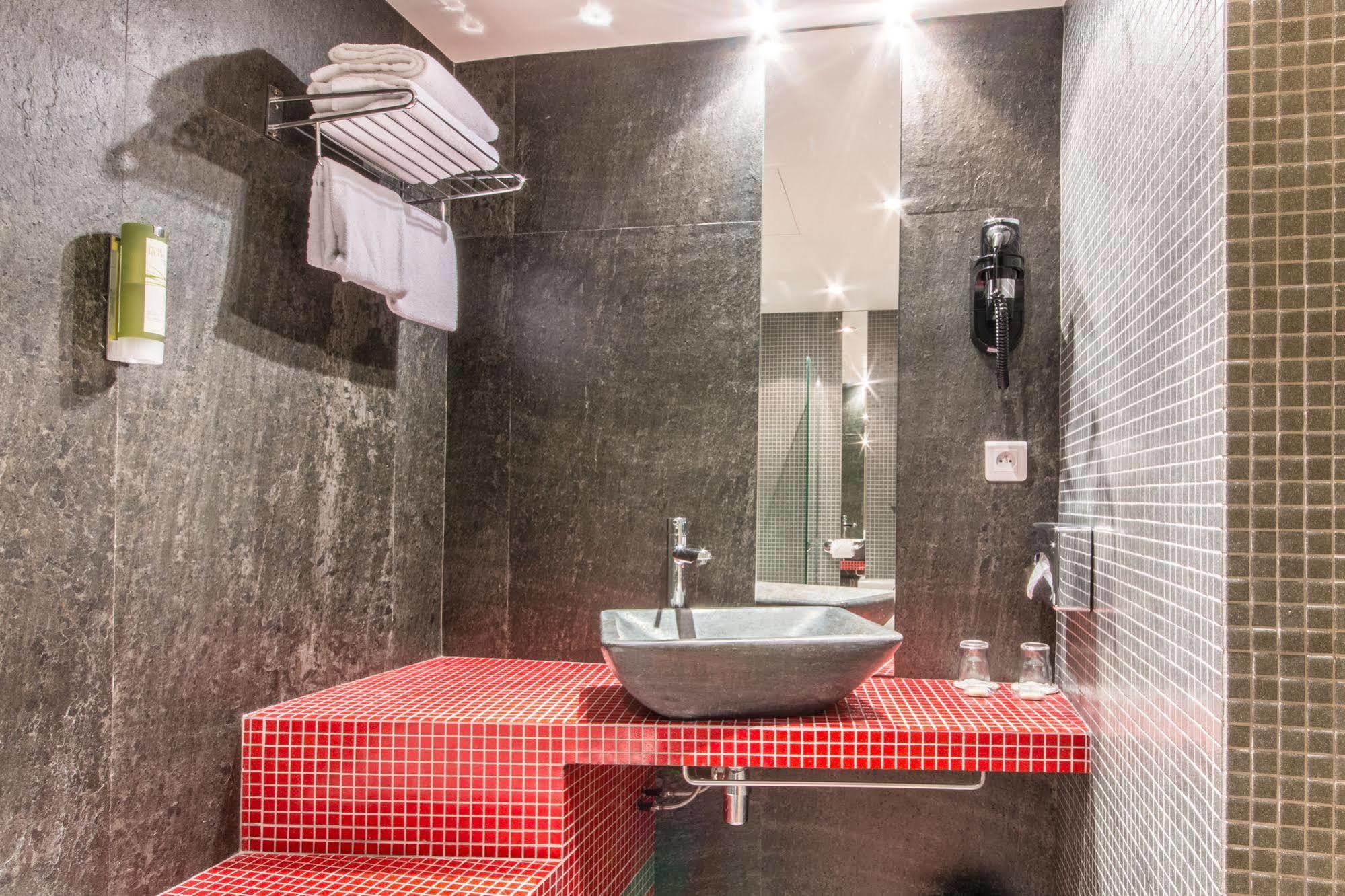 Moulin Plaza 3* Paris