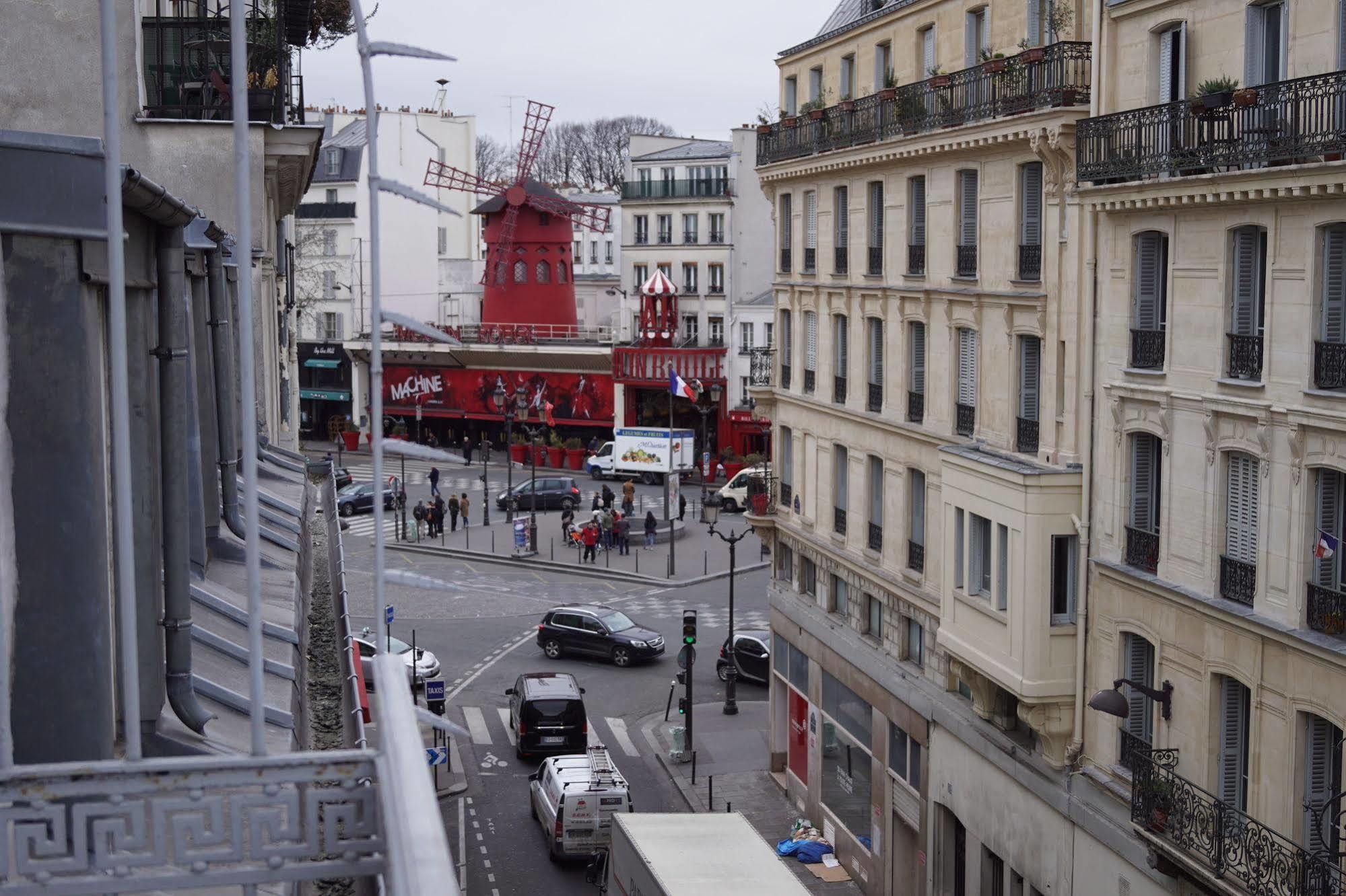 Moulin Plaza Hotel 3*