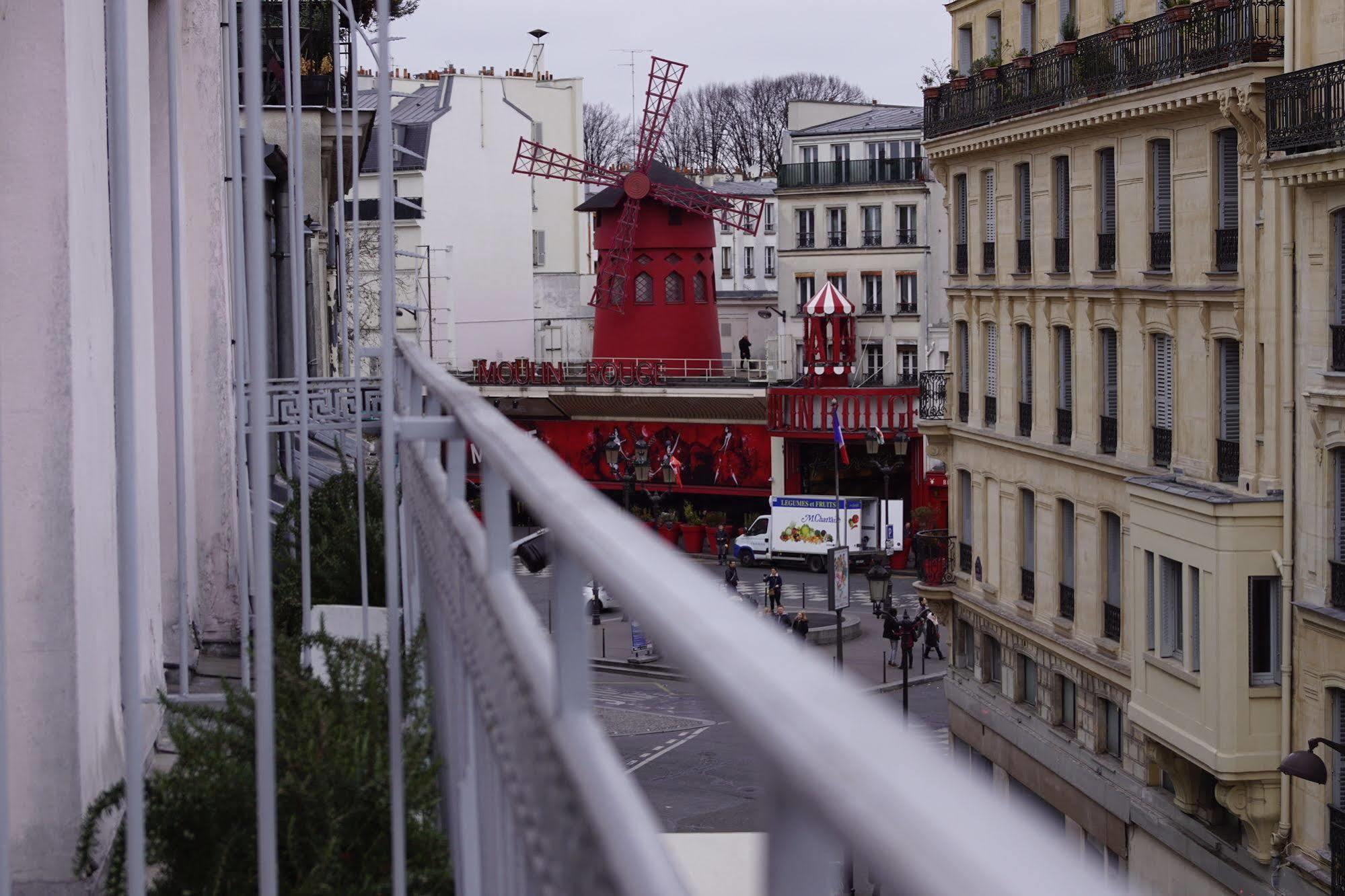 Moulin Plaza Hotel 3*