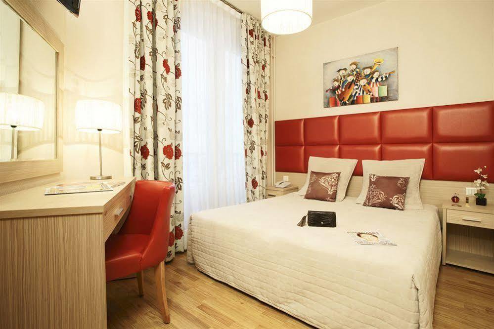 Riviera Hotel