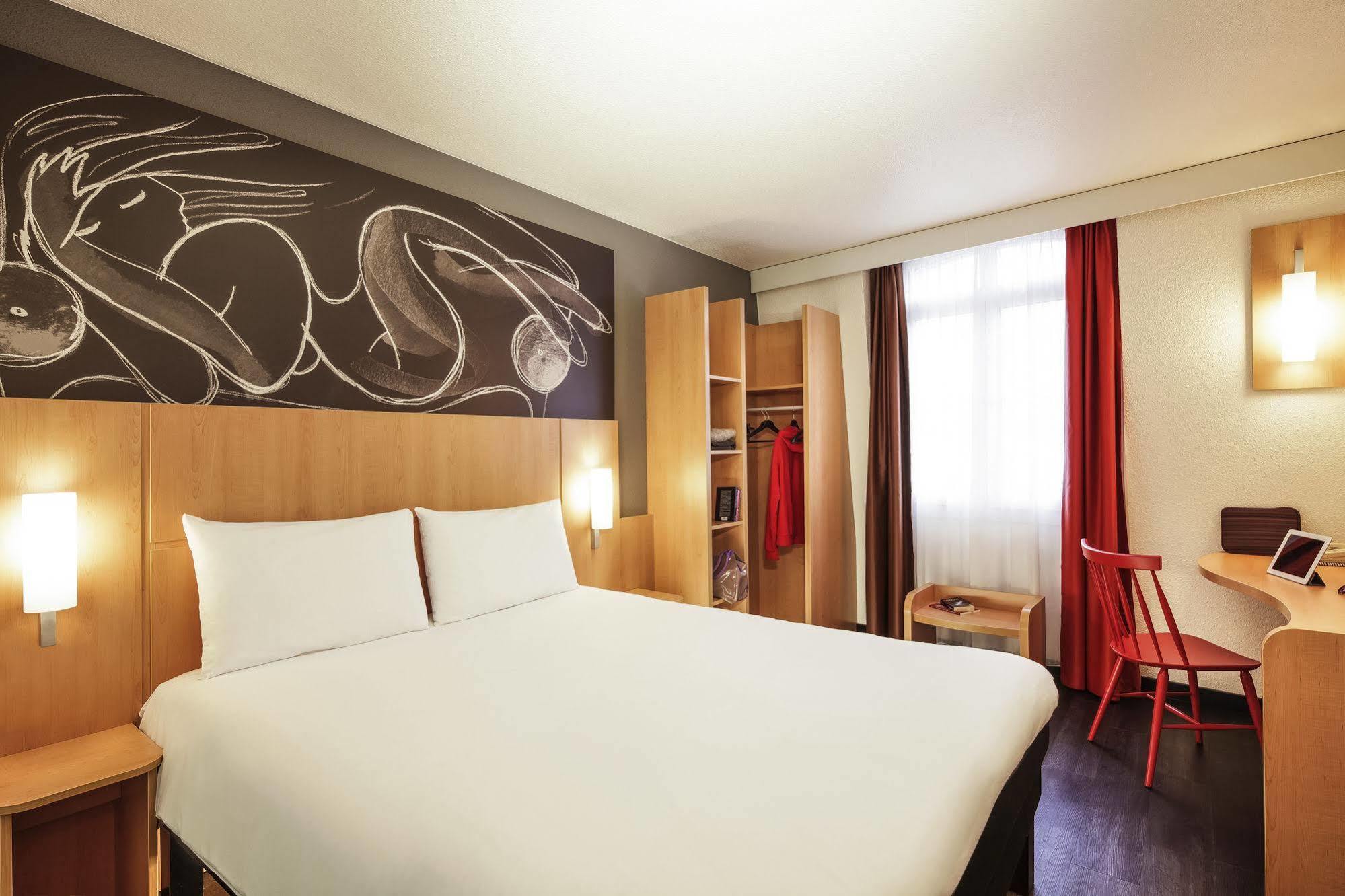 Ibis Gare De Lyon Ledru Rollin Hotel