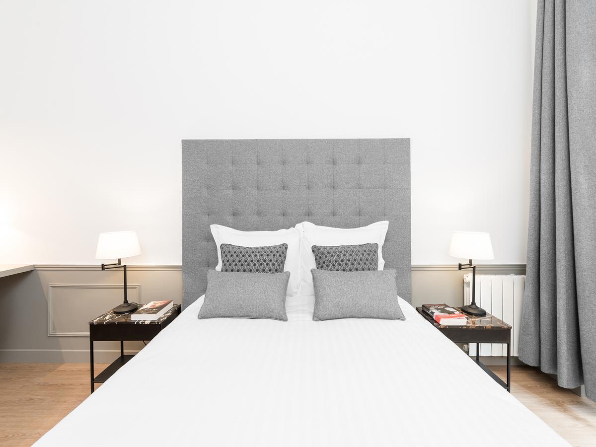 Livinparis - Luxury 3 & 4 Bedrooms Montmartre I Apartment *