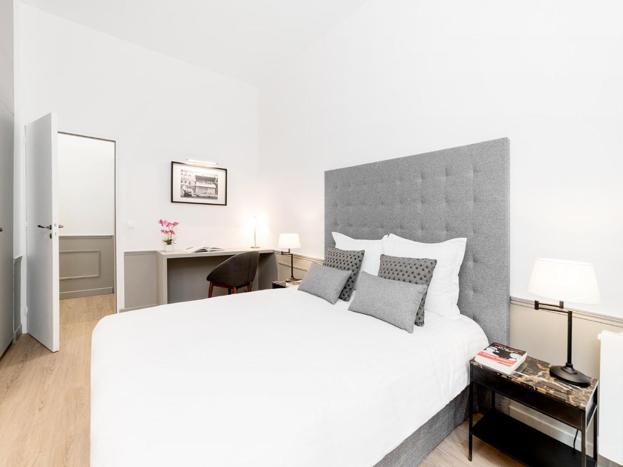Apartment Livinparis - Luxury 3 & 4 Bedrooms Montmartre I *