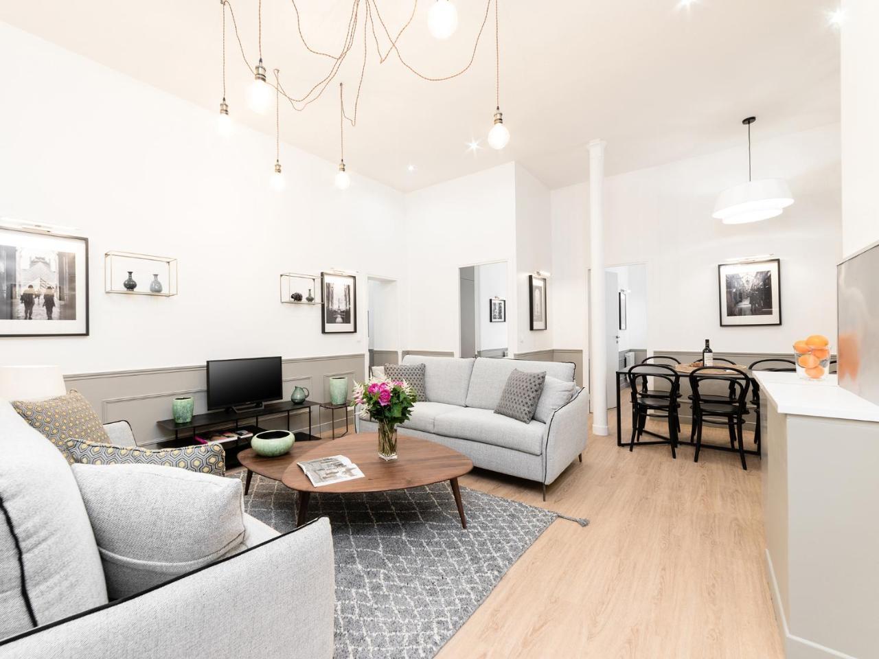 Apartment Livinparis - Luxury 3 & 4 Bedrooms Montmartre I