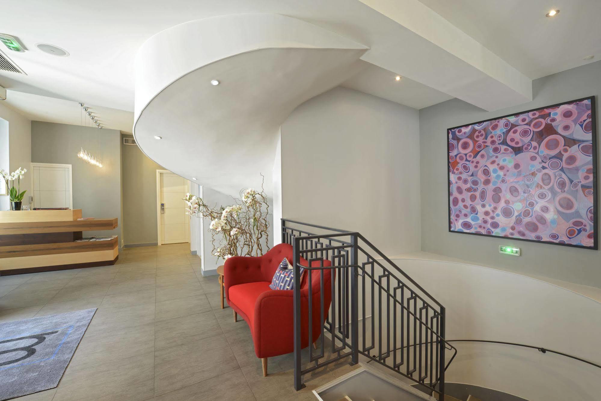 Hotel Le Mareuil Paris