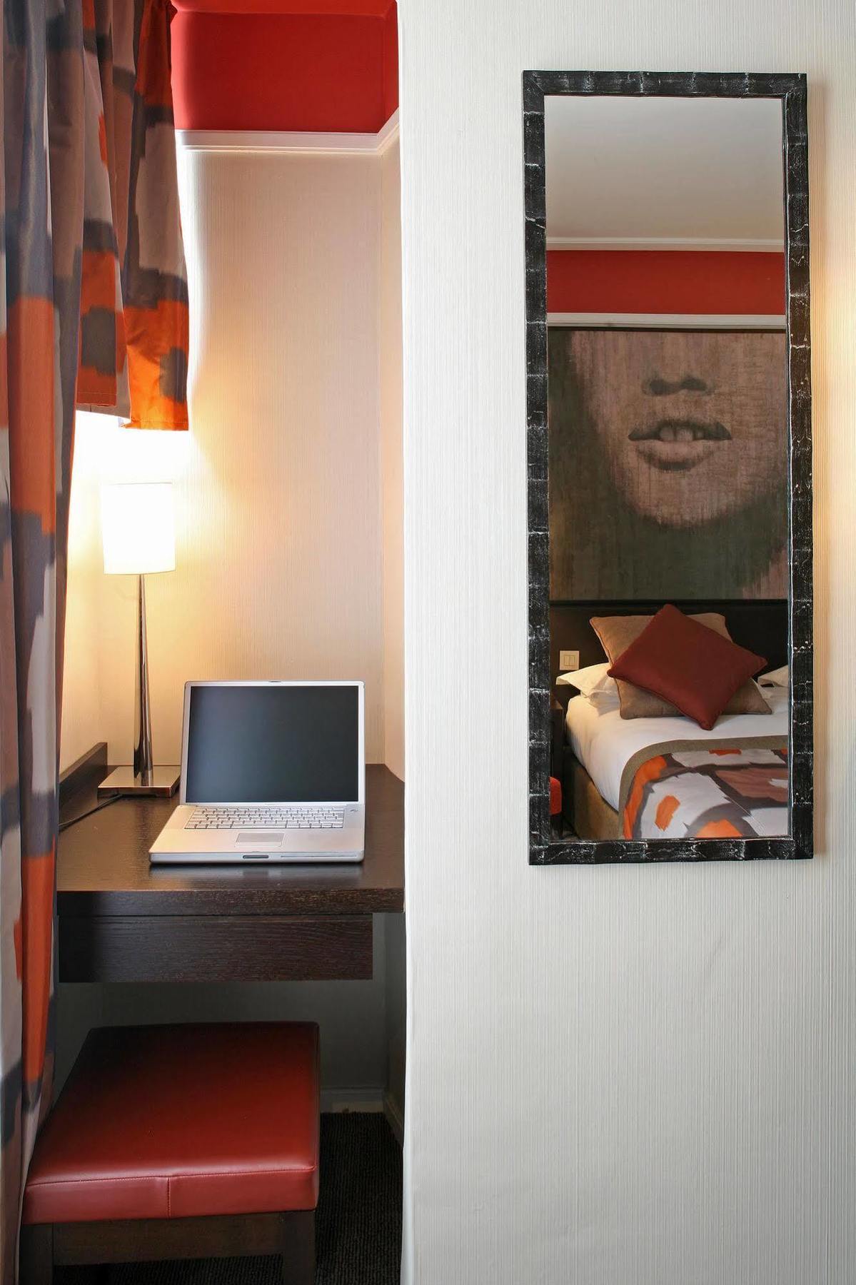 Hotel Chaplain Rive Gauche 4*
