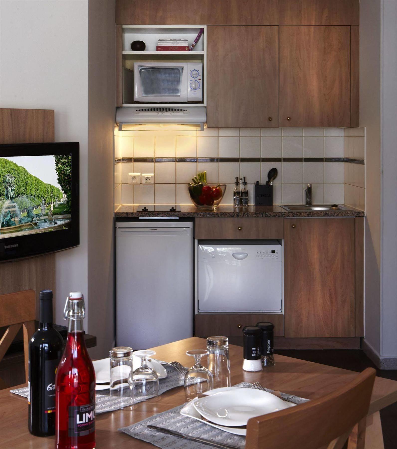 Aparthotel Citadines Trocadero 3*