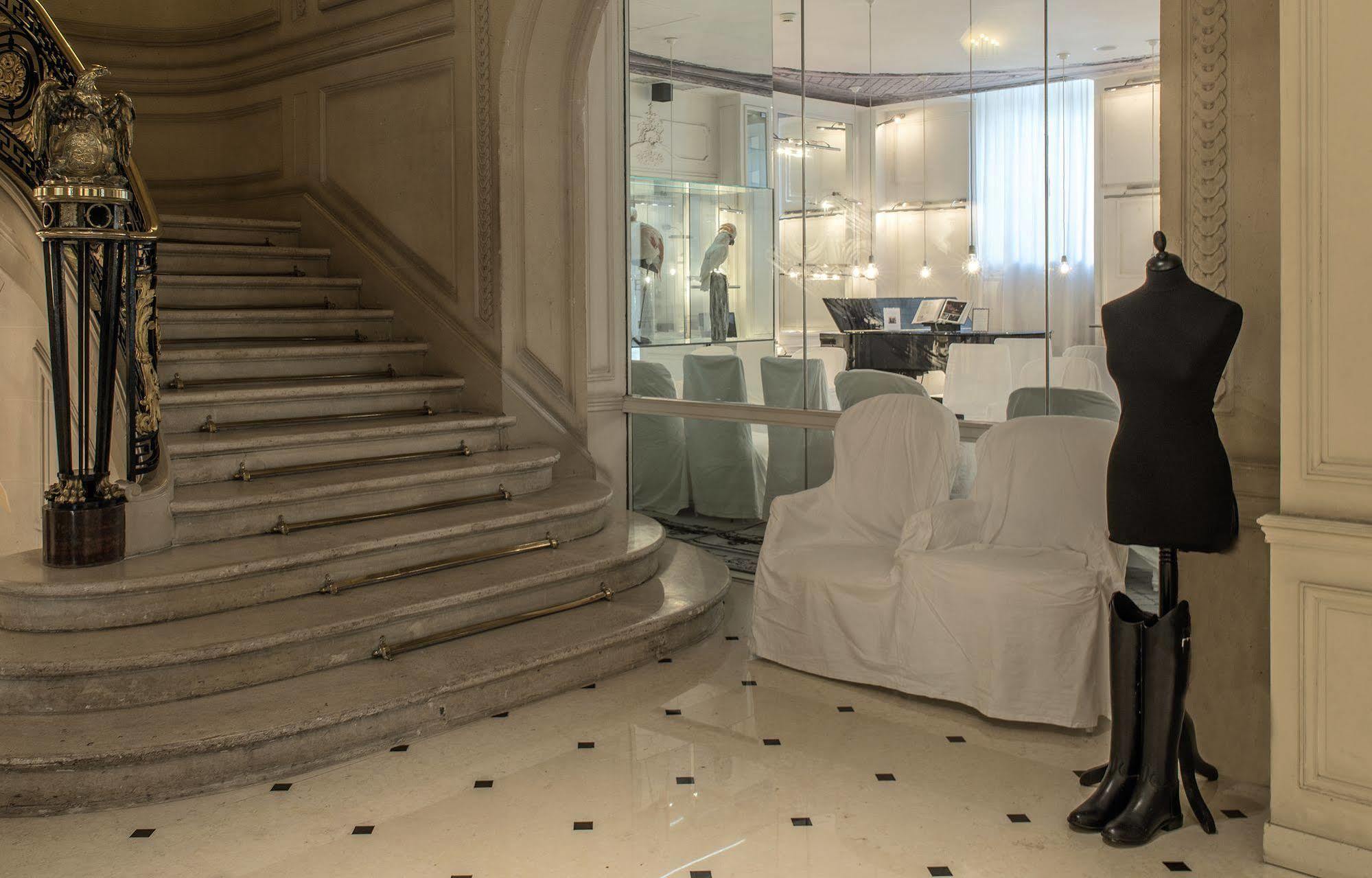 La Maison Champs Elysees Hotel 5*