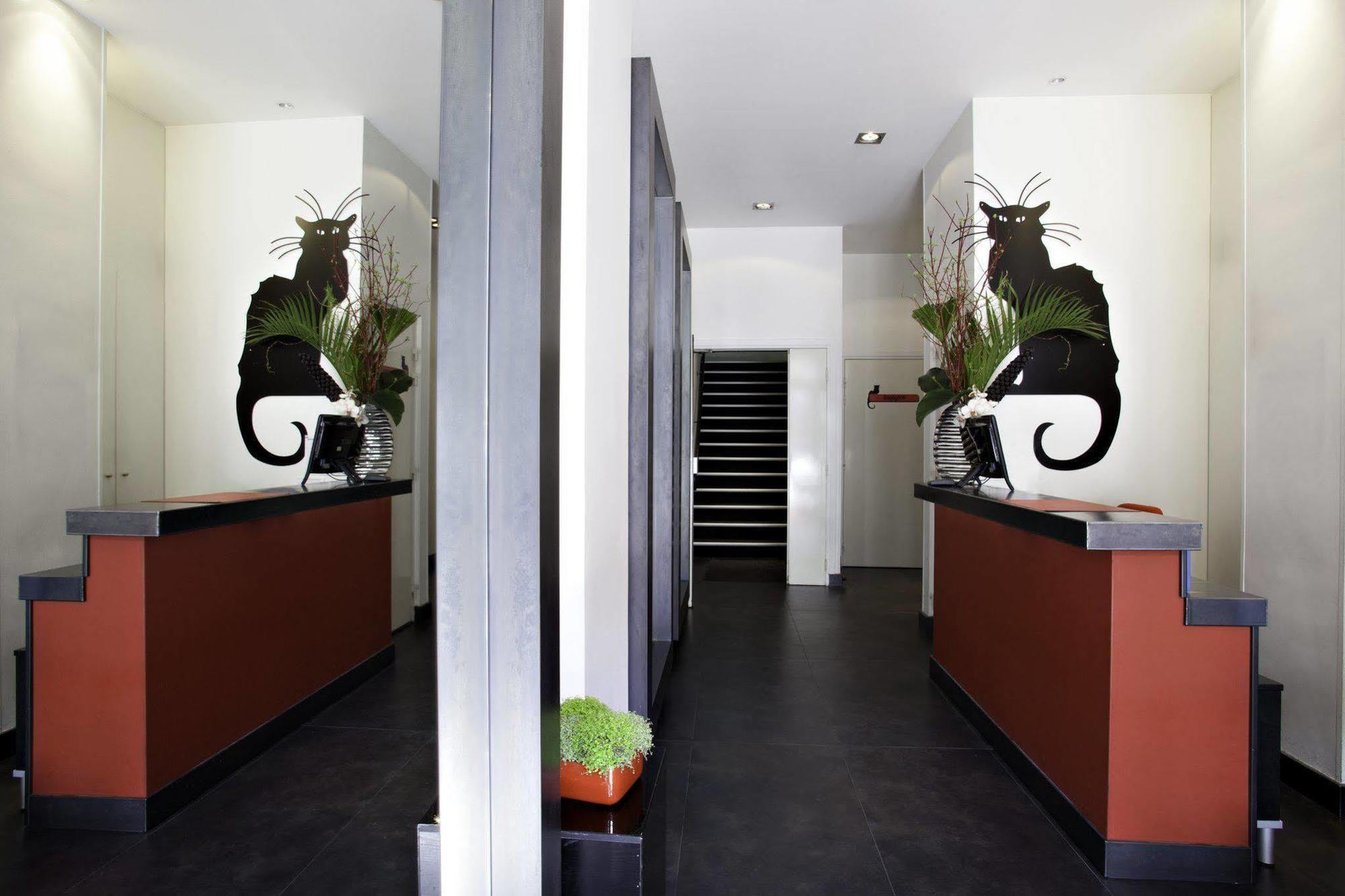 Le Noir Hotel