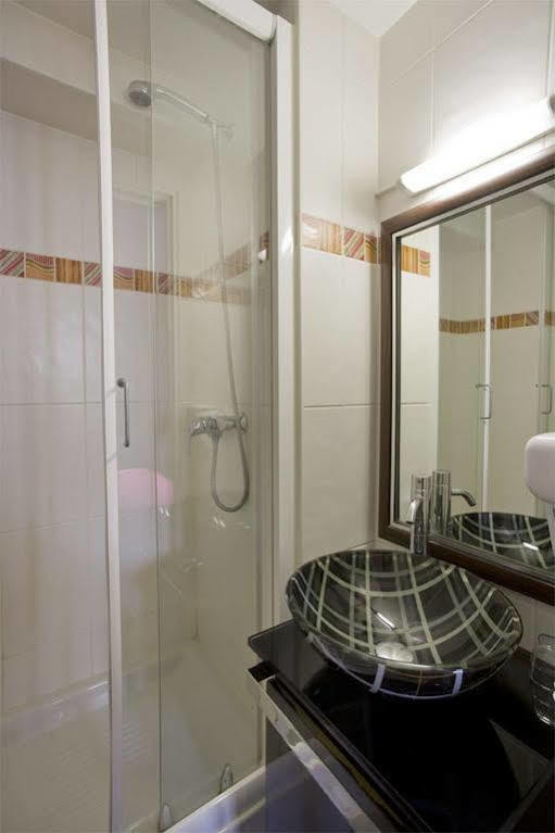 Amiral Fondary 3* Paris