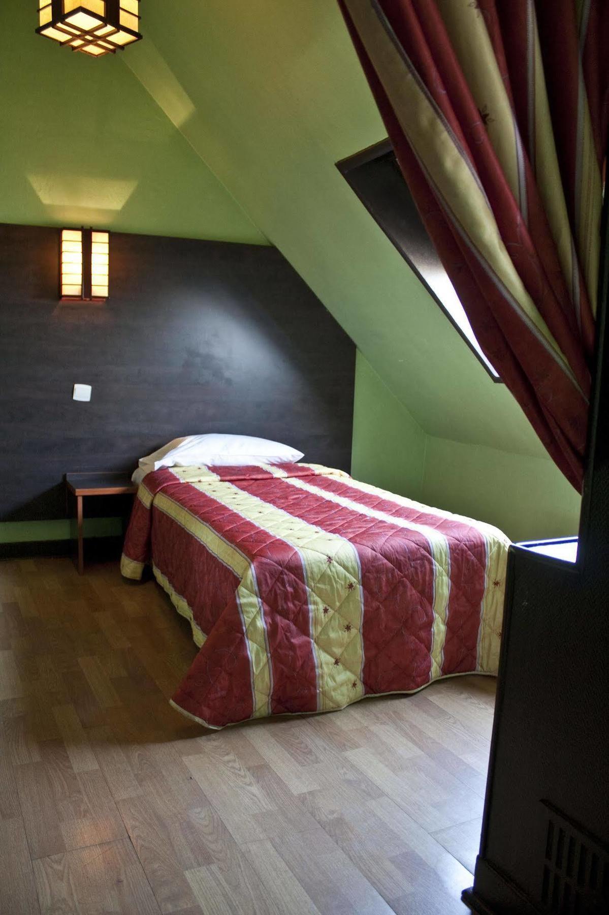 Cambrai Hotel