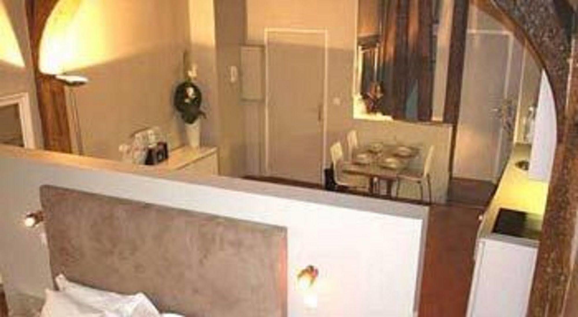 Du Louvre Aparthotel