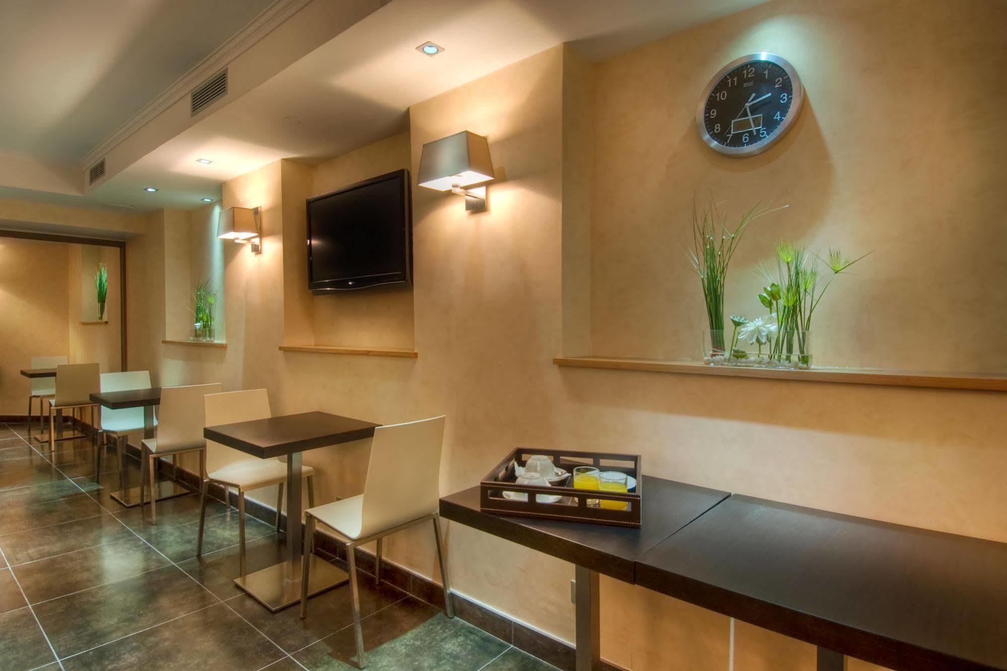Hotel Claude Bernard Saint-germain 3*