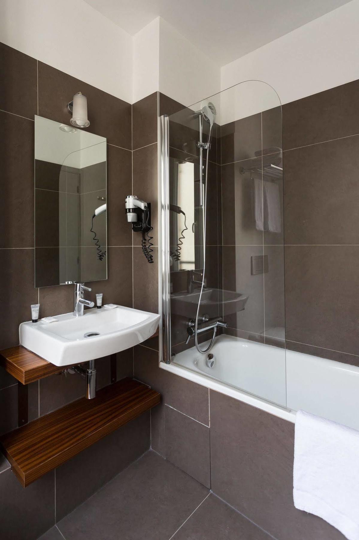 Le 20 Prieure 3* Paris
