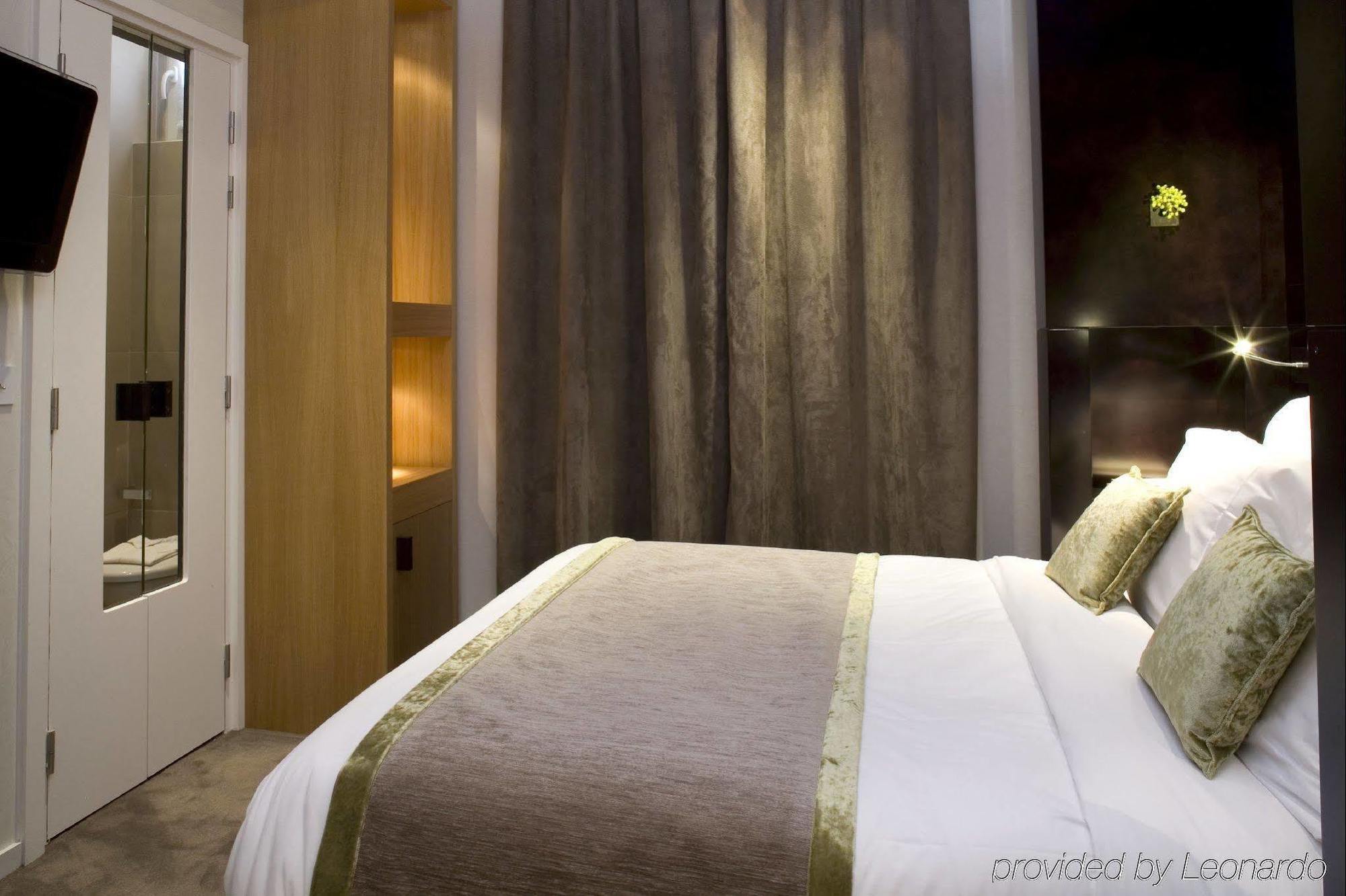 Marceau Champs-elysees Hotel 3*