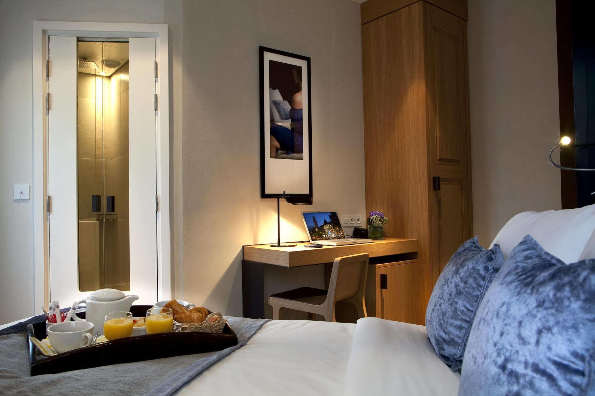 Marceau Champs-elysees Hotel 3*