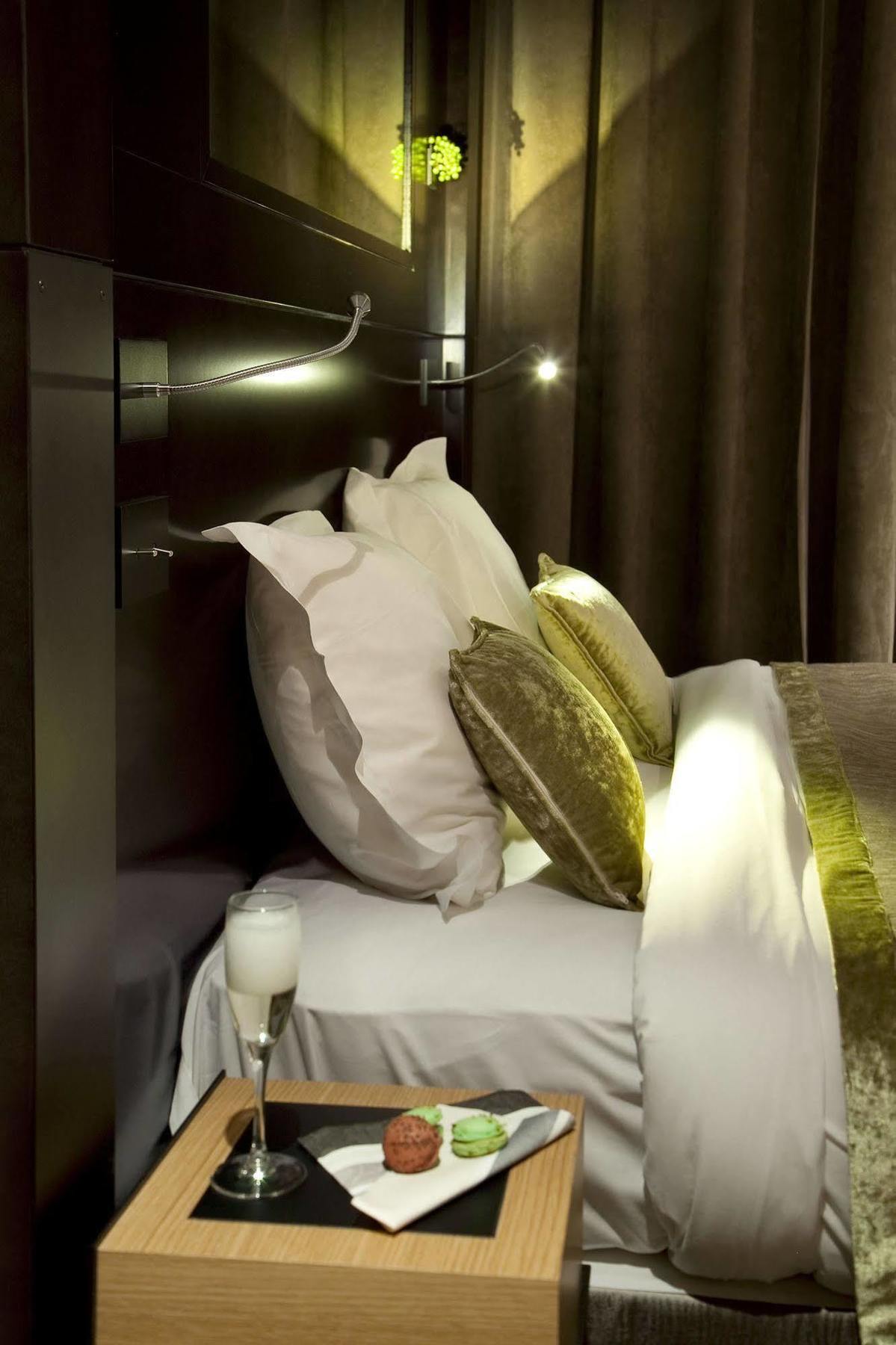Marceau Champs-elysees Hotel 3*