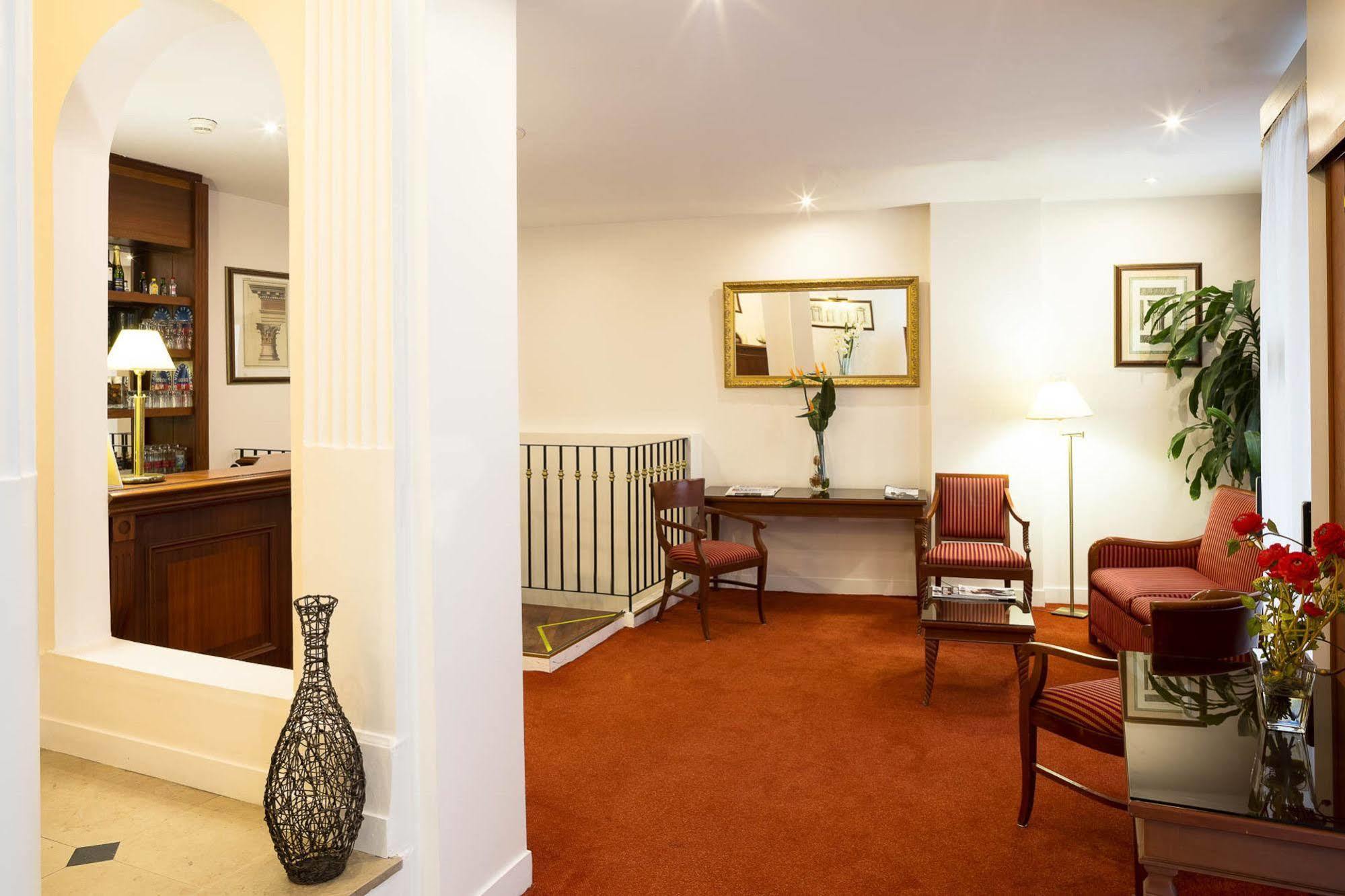 Imperial 3* Paris