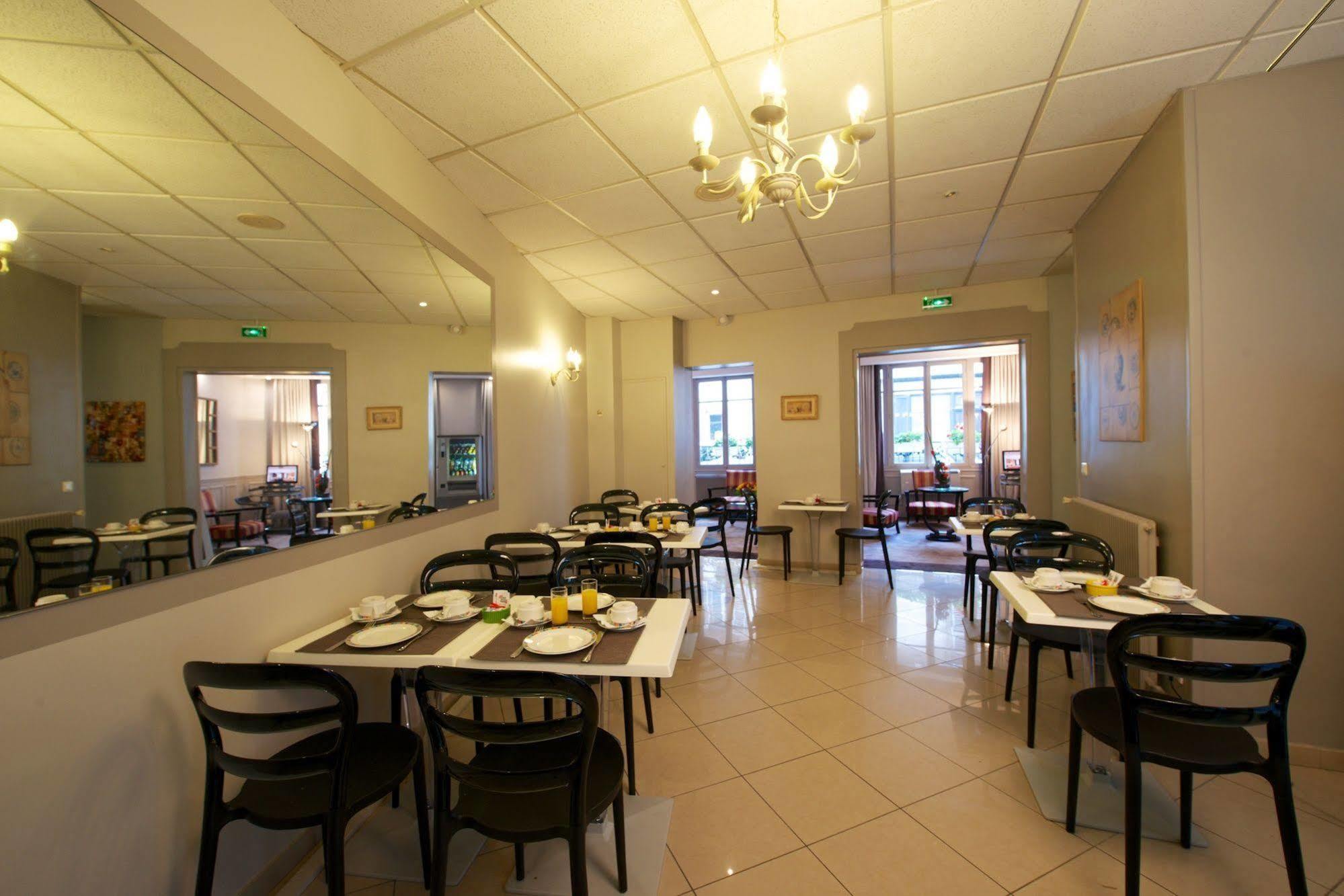 Hotel Ami 3*