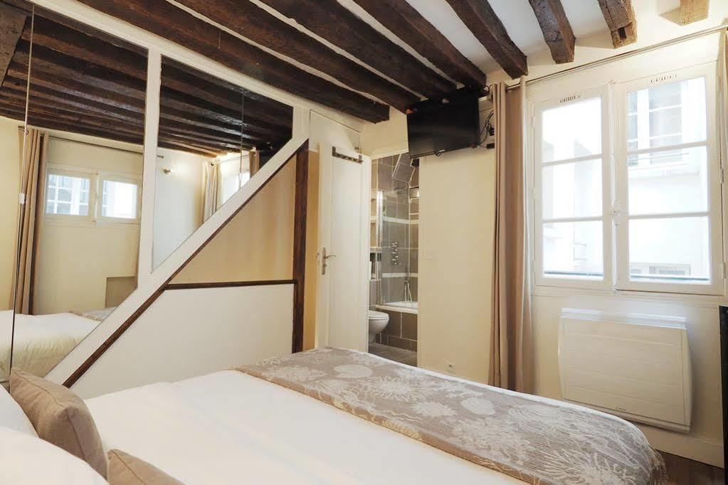 Apartment Louvre Parisian Chicsuites