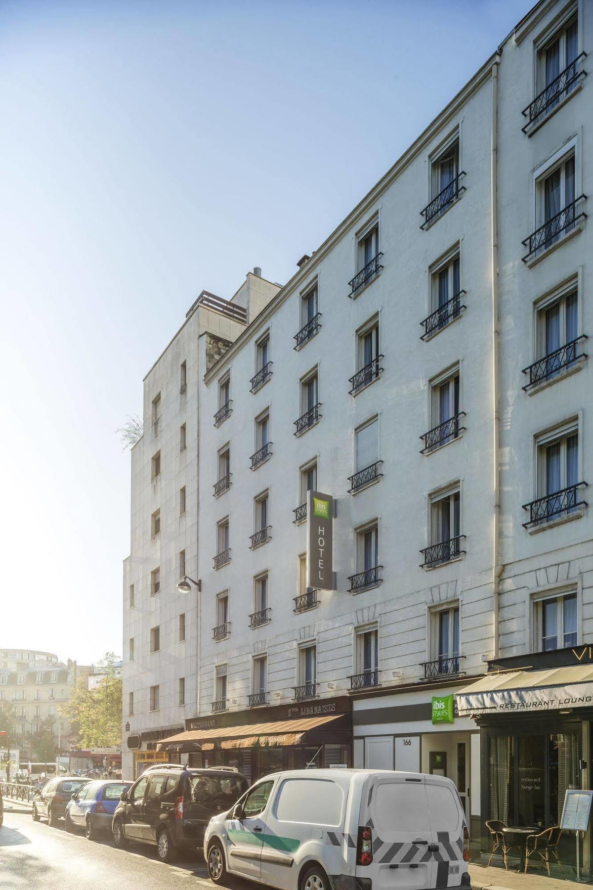 Hotel Ibis Styles Eiffel Cambronne 3*