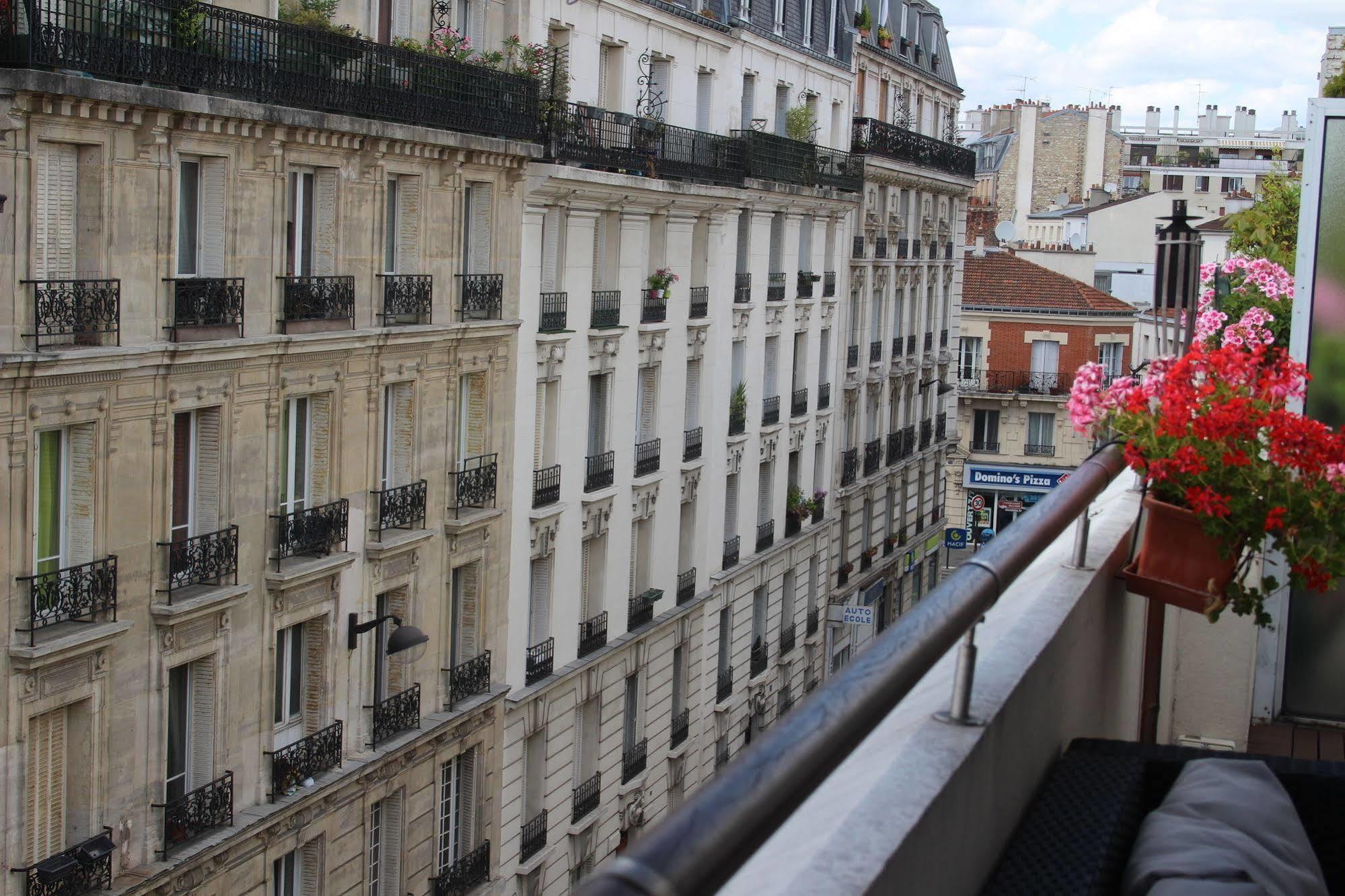 Bed & Breakfast D'amis - D'hotes-b&b-guest House Paris