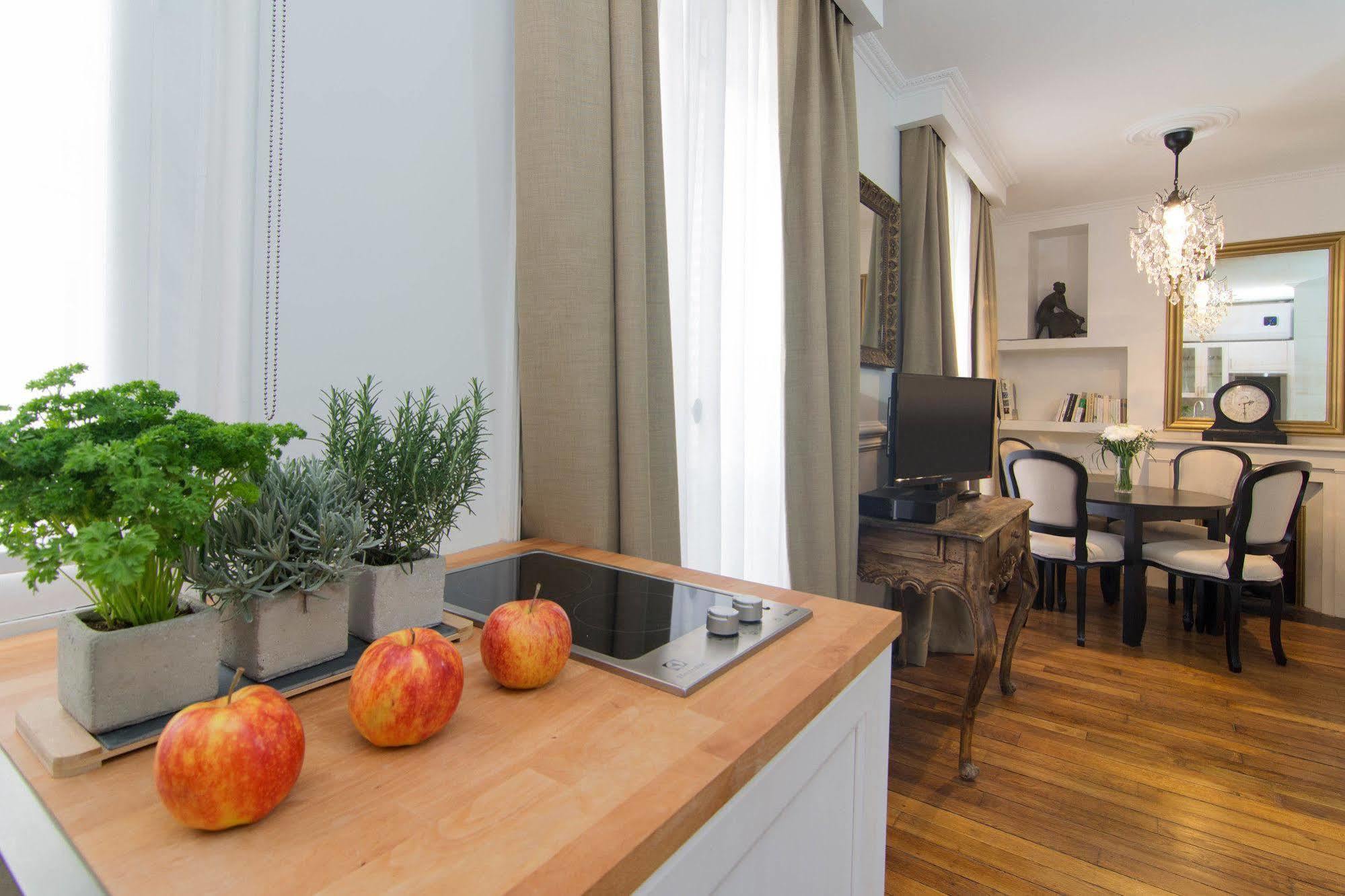 My Nest - Quartier Latin Inn 2*