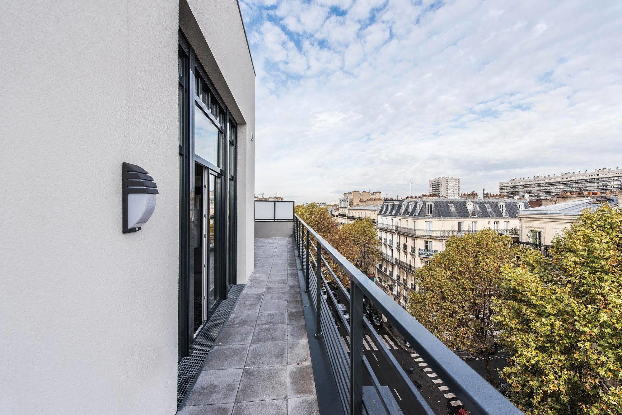 Clichy * Paris