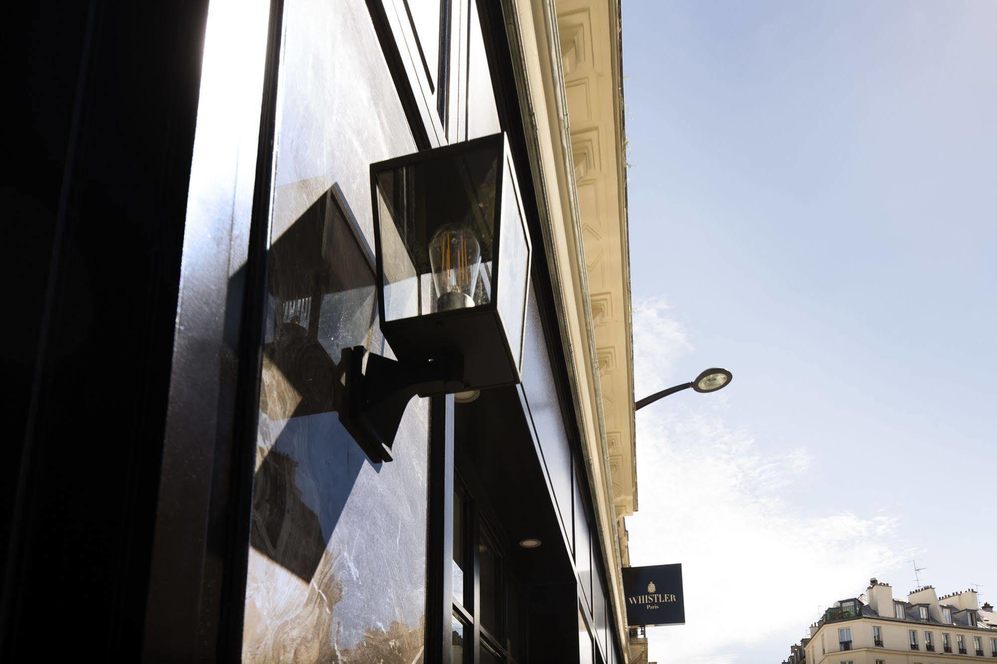 Hotel Whistler Paris