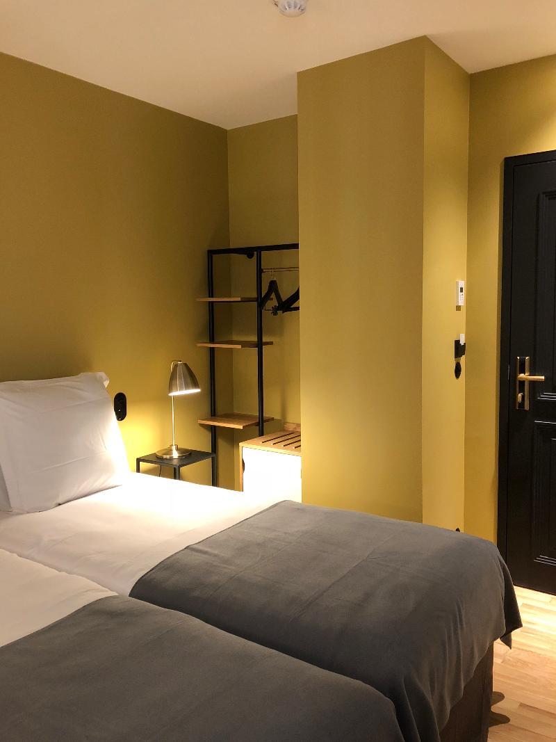New Le Voltaire Hotel 4*