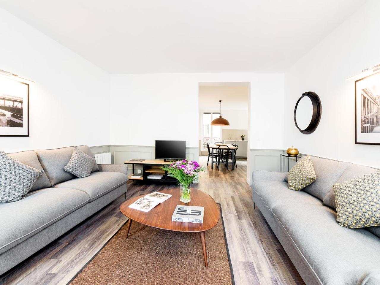 Livinparis - Luxury 3 & 4 Bedrooms Montmartre I * Paris