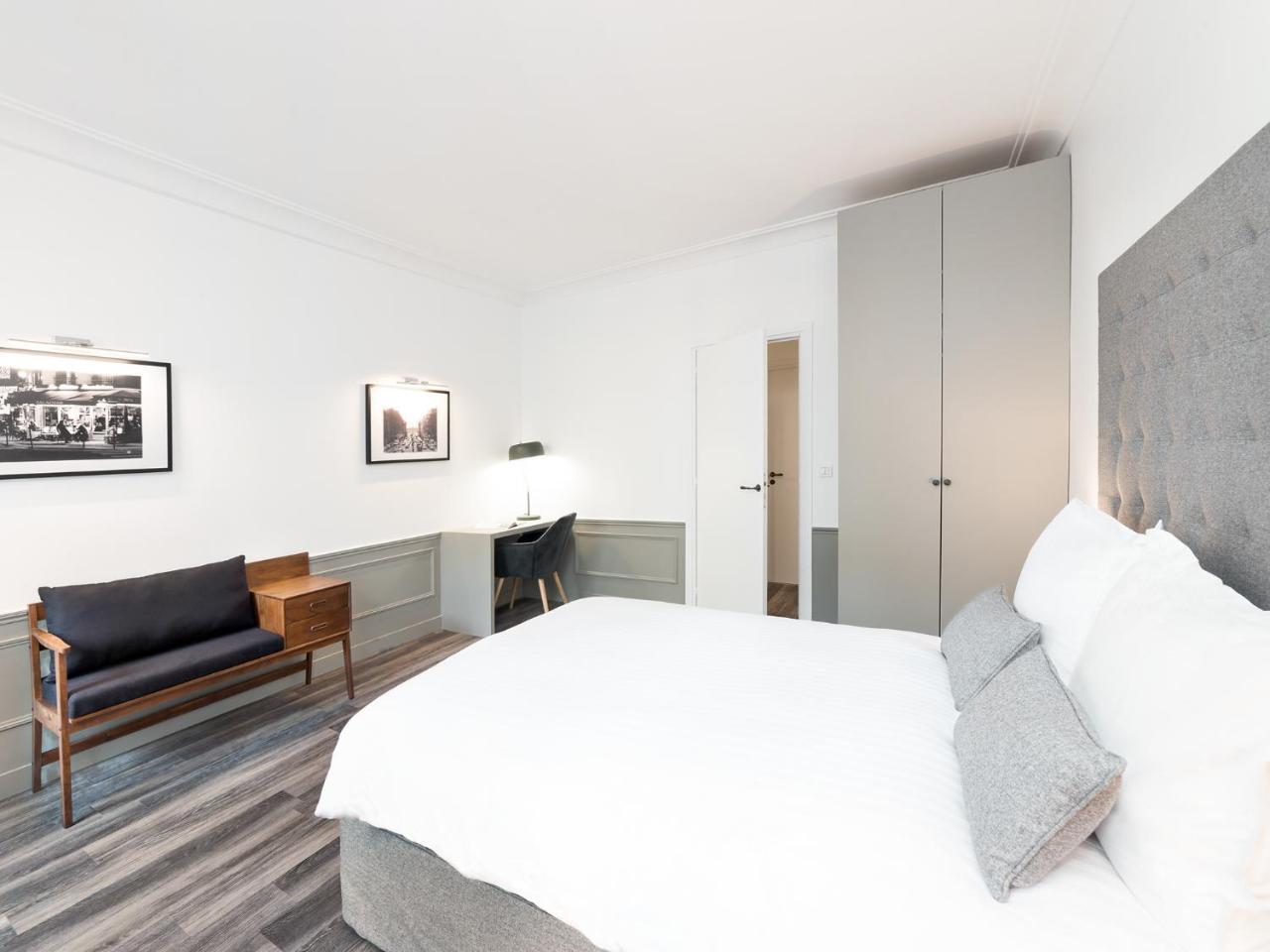 Apartment Livinparis - Luxury 3 & 4 Bedrooms Montmartre I Paris
