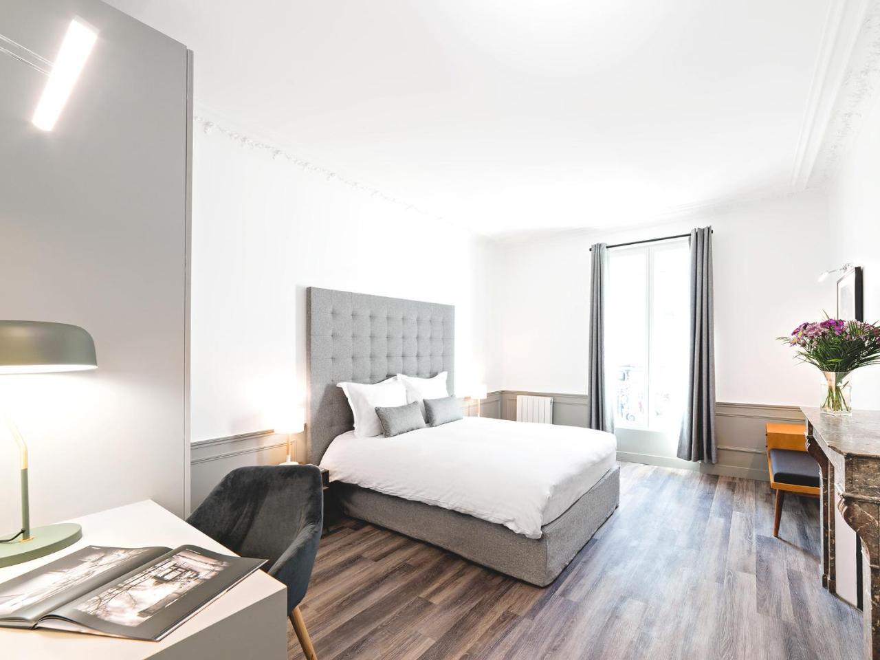 Livinparis - Luxury 3 & 4 Bedrooms Montmartre I Apartment *
