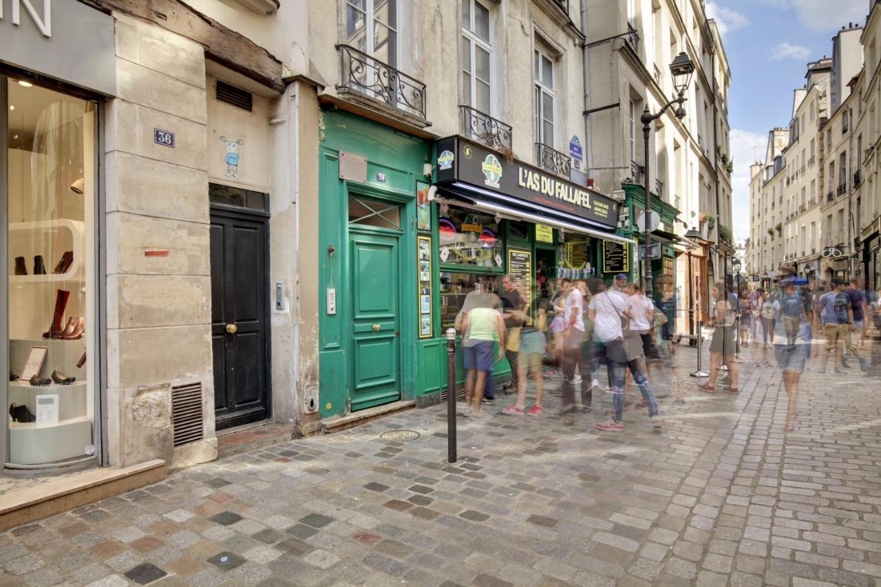 Appartement Marais-rue Des Rosiers Id 24 Paris