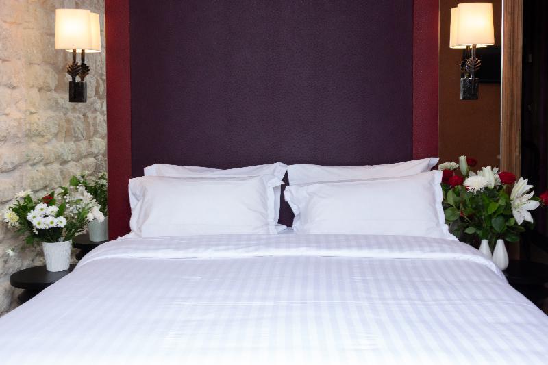 Hotel De Conde Paris