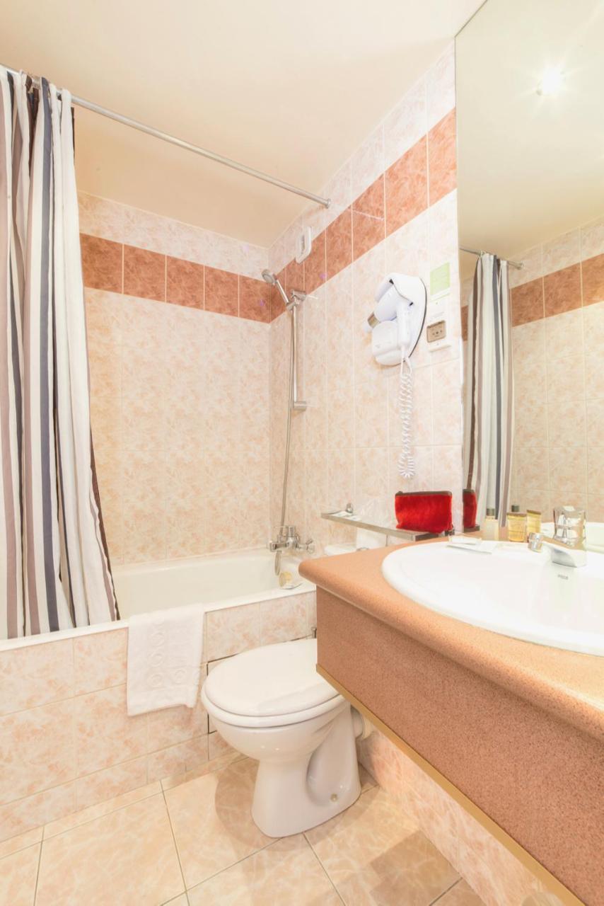 Pierre Nicole Hotel Paris