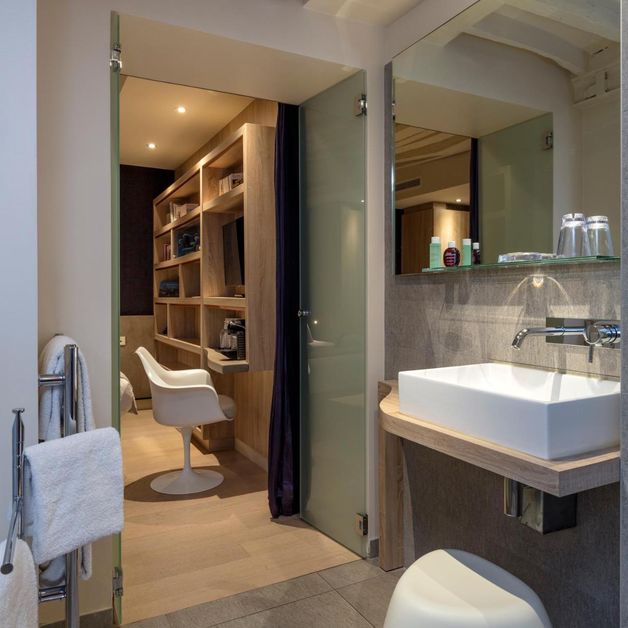 De Lille 4* Paris